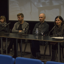 Spaudos konferencija. Iš dešin...